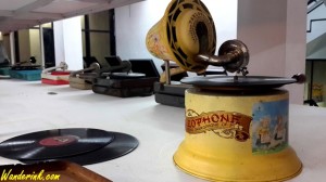 A toy gramophone, but for real